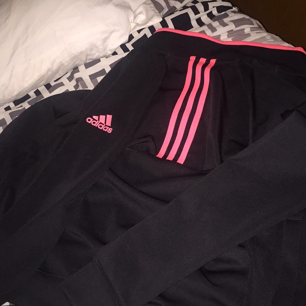 Adidas sweater ❤️